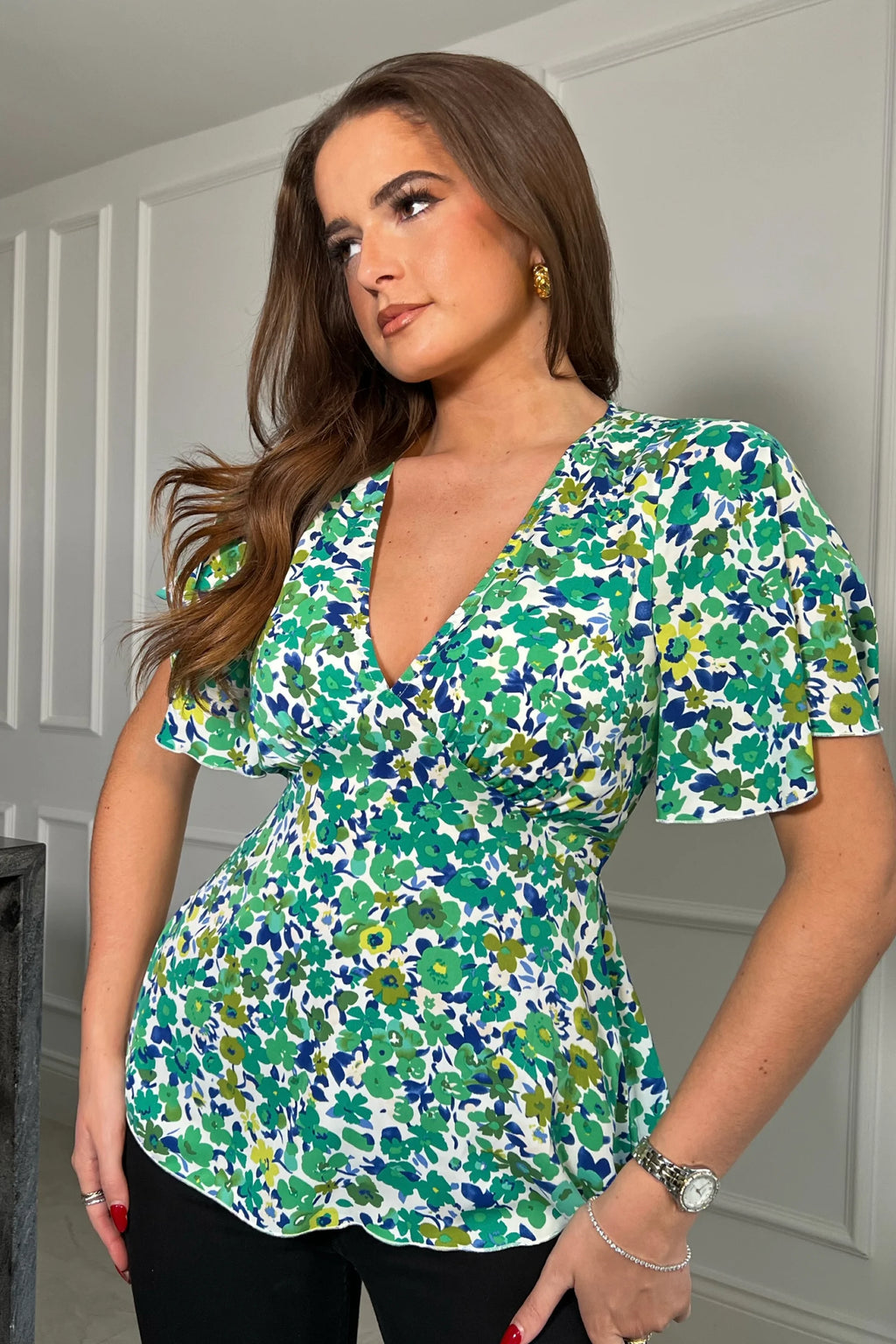"FLORAL FANTASY" Green Floral Angel Sleeve Peplum Hem Top
