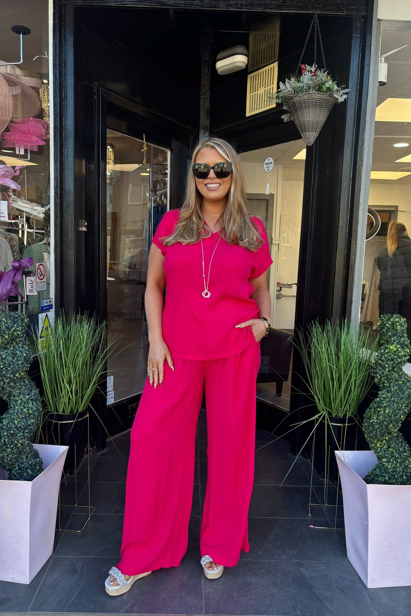 Pomodoro Hot Pink V Neck Top